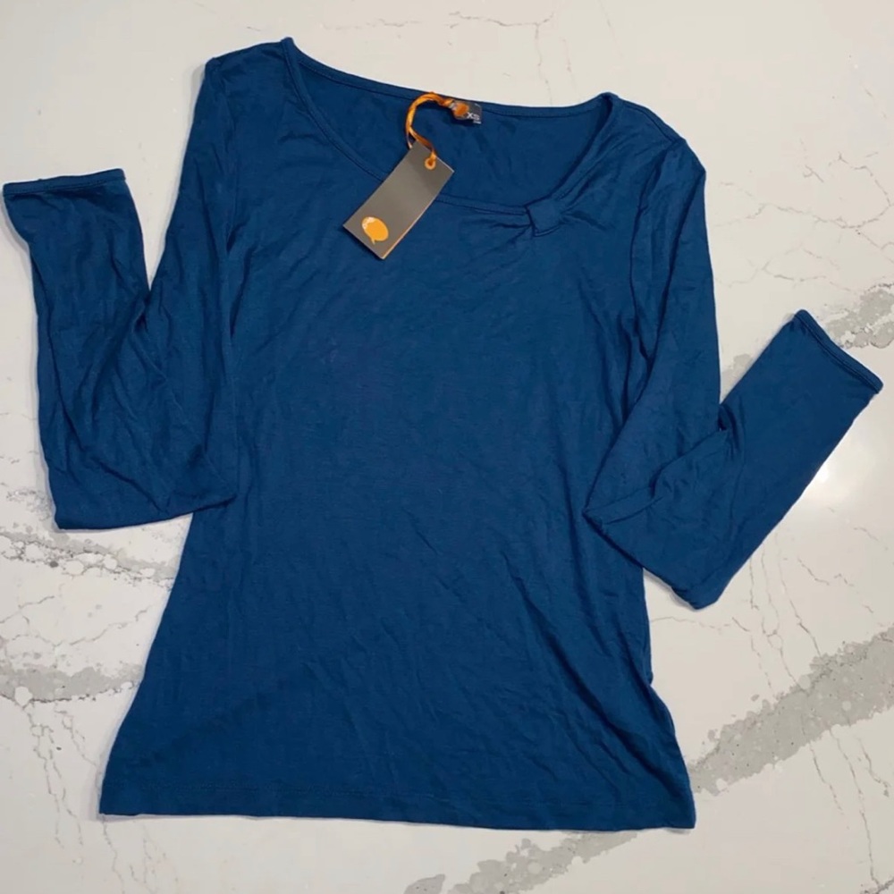 Women’s long sleeve shirt